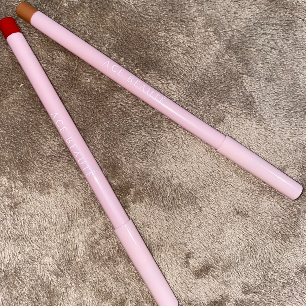 Ace Beautē Lipliner Duo